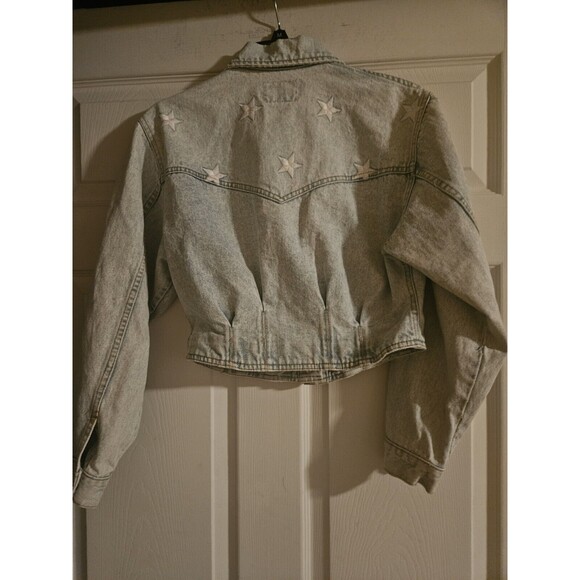 Vintage Dakota Blue Cropped Jean Jacket Size Medium Stars Embroidered Light Wash - Picture 6 of 7